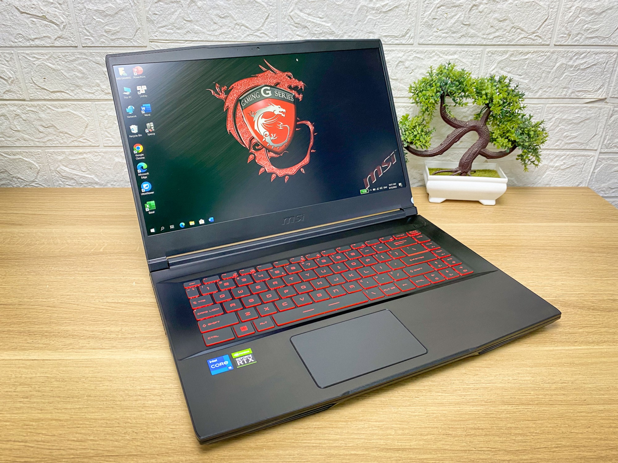 Laptop MSI Gaming GF63 Thin 11UC i5